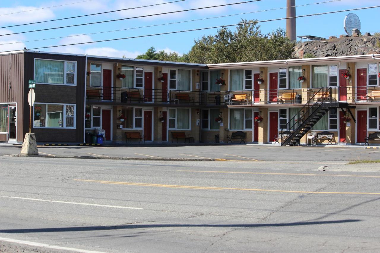 Imperial Fireside Inn Sudbury Extérieur photo