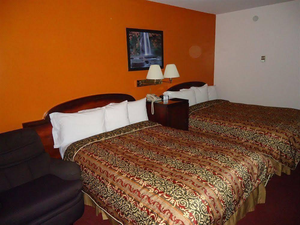 Imperial Fireside Inn Sudbury Extérieur photo